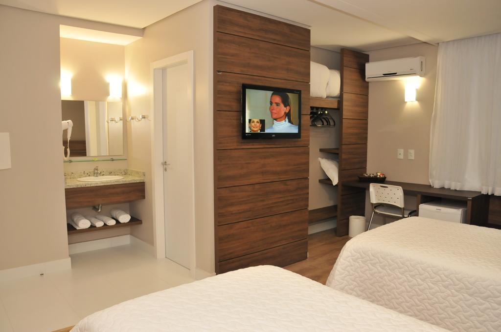 Poente Hotel Sao Lourenco do Oeste Pokoj fotografie